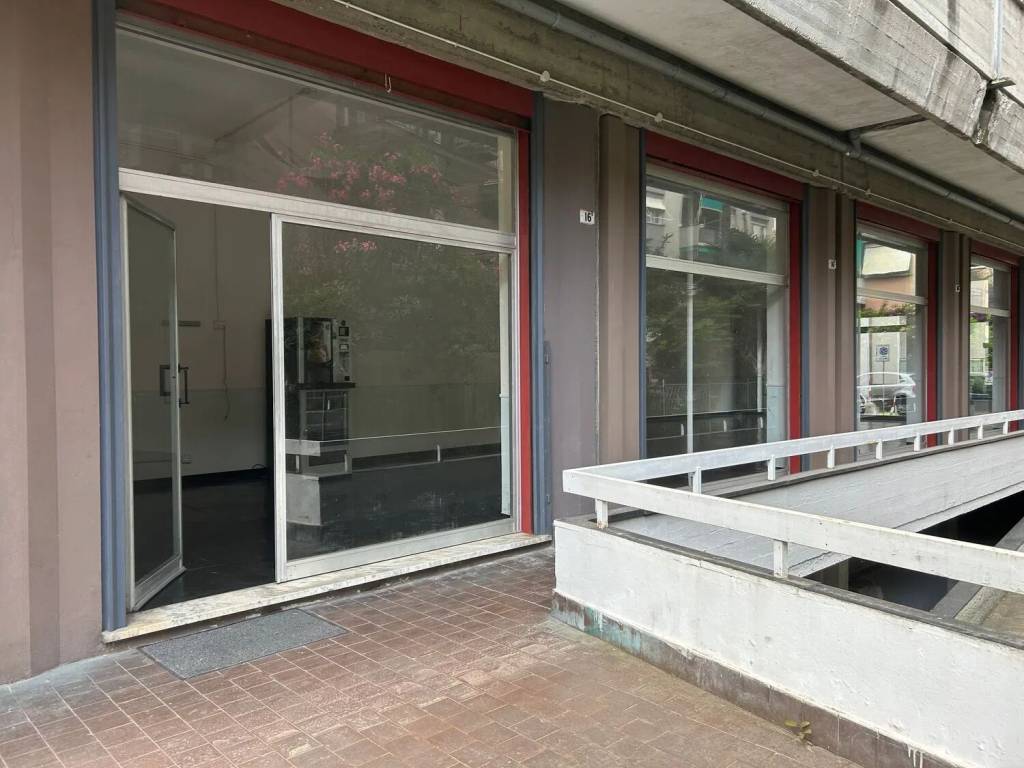 negozio in vendita a Rapallo