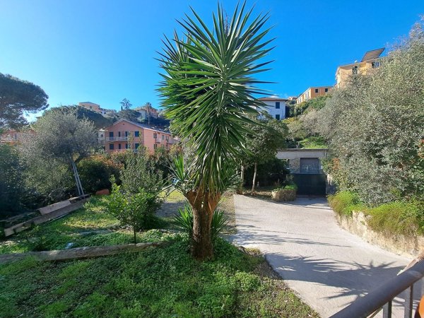 casa indipendente in vendita a Rapallo in zona San Michele di Pagana