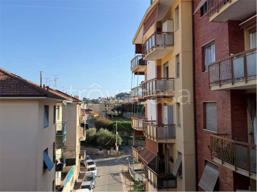 appartamento in vendita a Rapallo in zona Santa Maria del Campo
