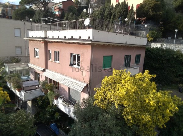 casa indipendente in vendita a Rapallo