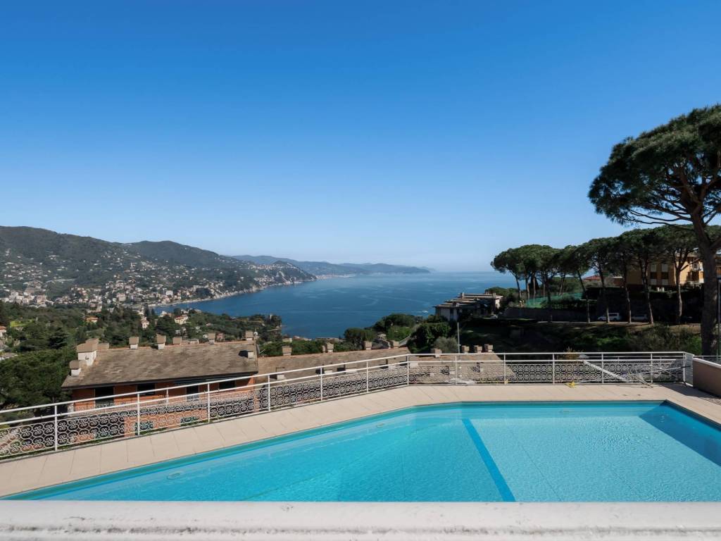 appartamento in vendita a Rapallo in zona San Michele di Pagana