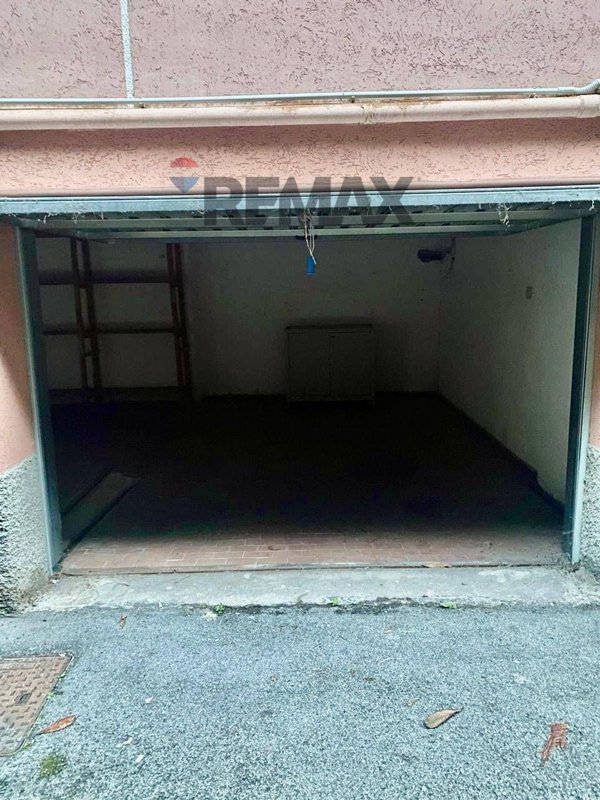 locale di sgombero in vendita a Rapallo