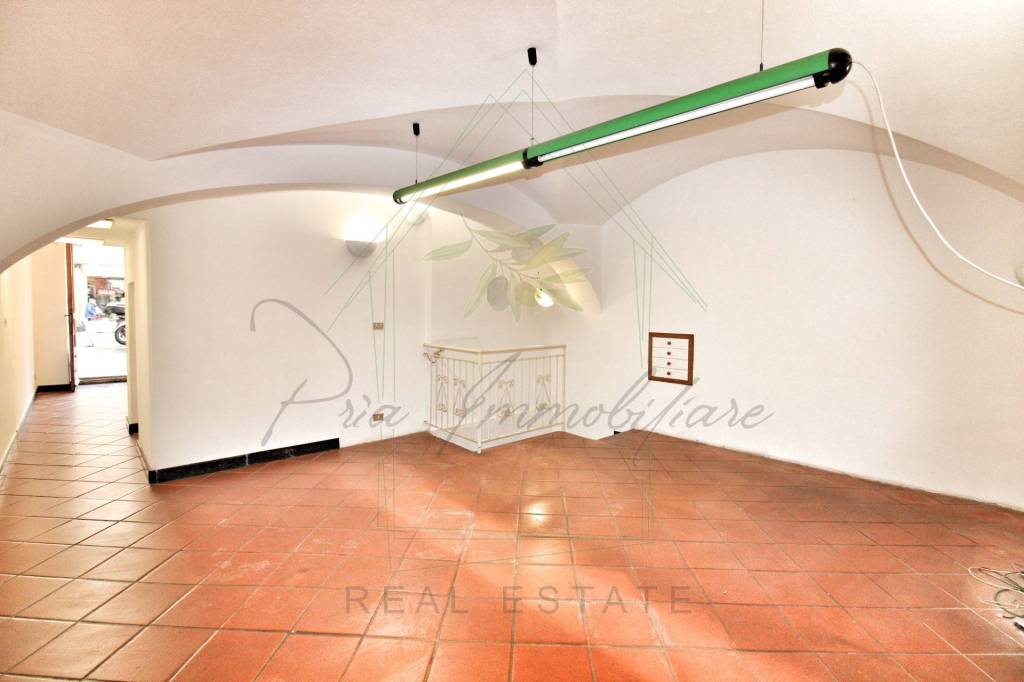 negozio in vendita a Rapallo
