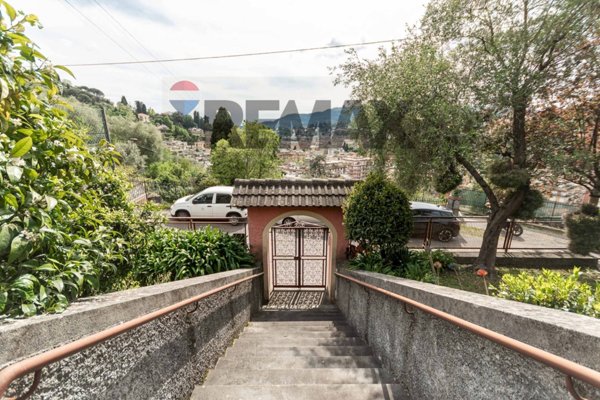 casa indipendente in vendita a Rapallo