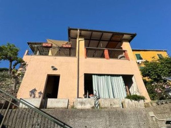 casa indipendente in vendita a Rapallo