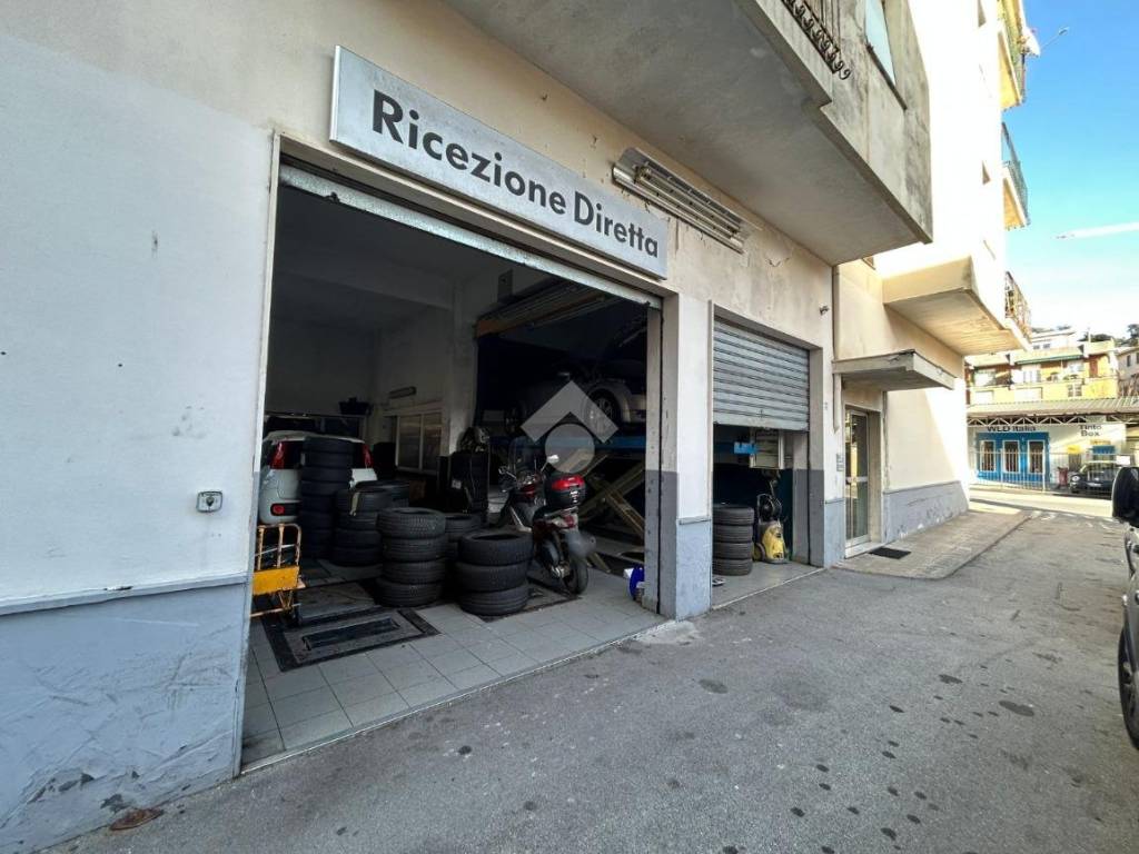 locale di sgombero in vendita a Rapallo