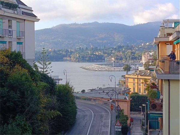 appartamento in vendita a Rapallo in zona San Michele di Pagana