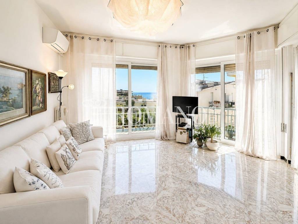 appartamento in vendita a Rapallo in zona San Michele di Pagana