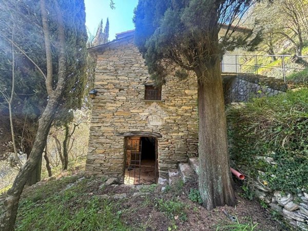 casa indipendente in vendita a Rapallo in zona Montepegli