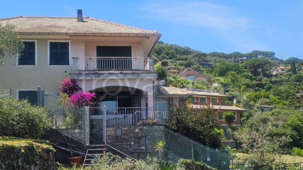 casa indipendente in vendita a Rapallo in zona San Michele di Pagana