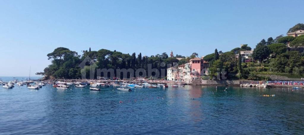 appartamento in vendita a Rapallo in zona San Michele di Pagana