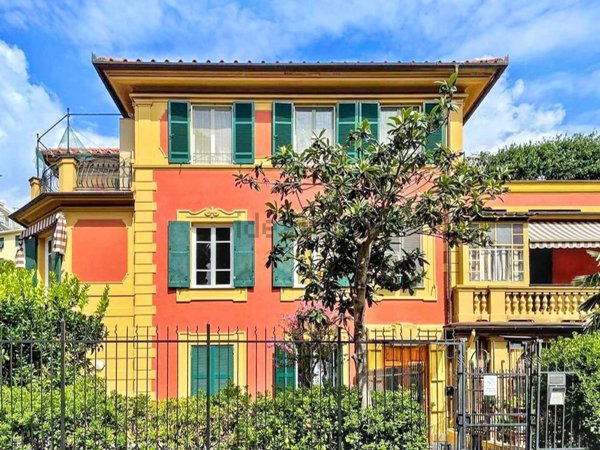 appartamento in vendita a Rapallo in zona San Michele di Pagana