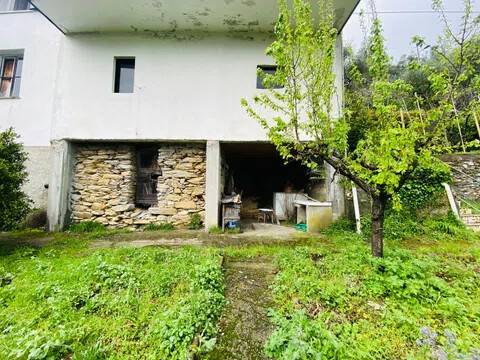casa indipendente in vendita a Rapallo in zona Sant'Andrea di Foggia