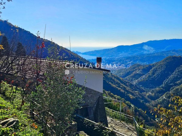 casa indipendente in vendita a Rapallo