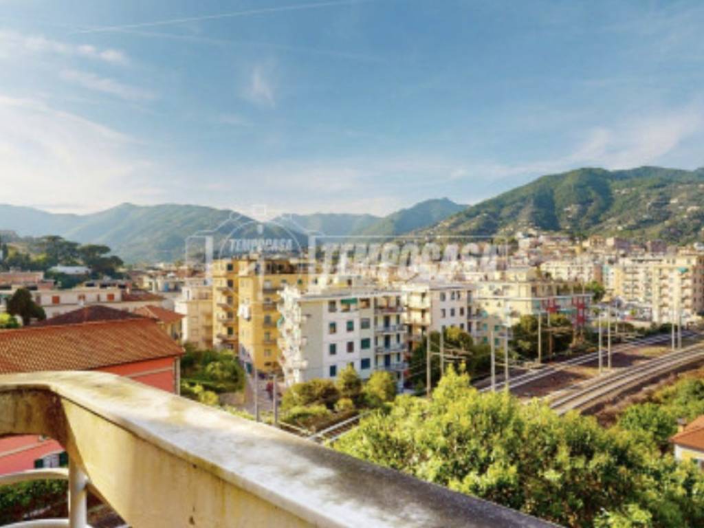 appartamento in vendita a Rapallo in zona San Michele di Pagana