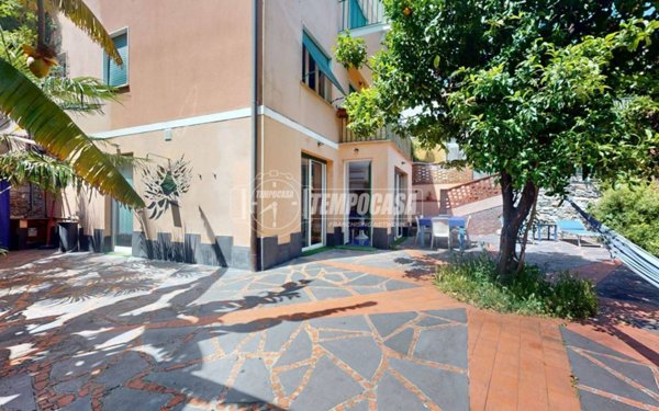 appartamento in vendita a Rapallo in zona San Michele di Pagana