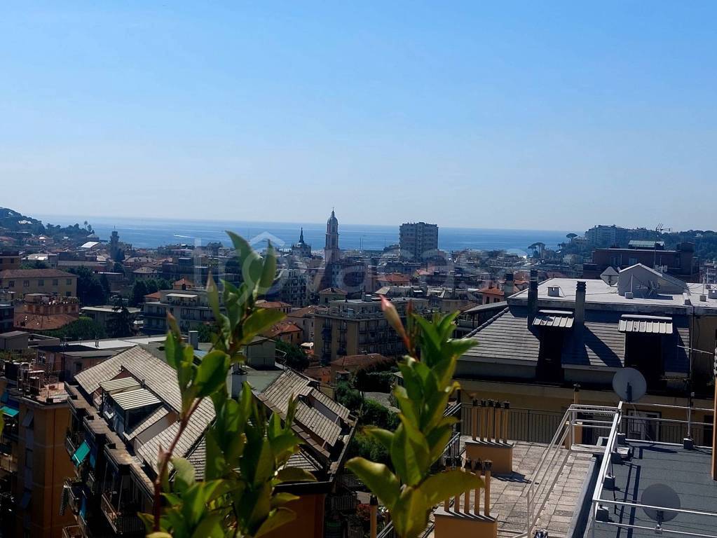 appartamento in vendita a Rapallo in zona Santa Maria del Campo