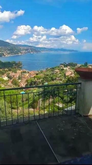 casa indipendente in vendita a Rapallo in zona San Michele di Pagana
