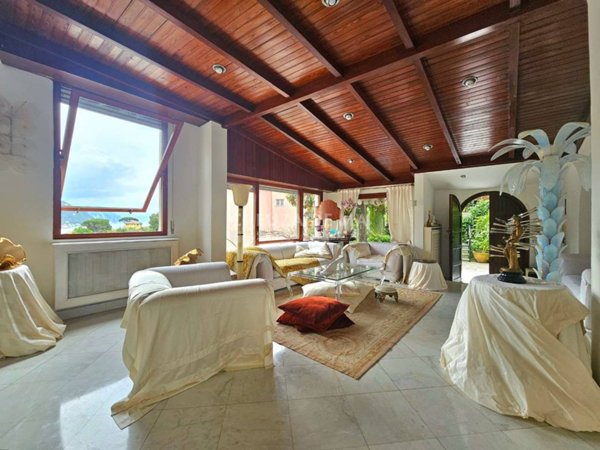 casa indipendente in vendita a Rapallo