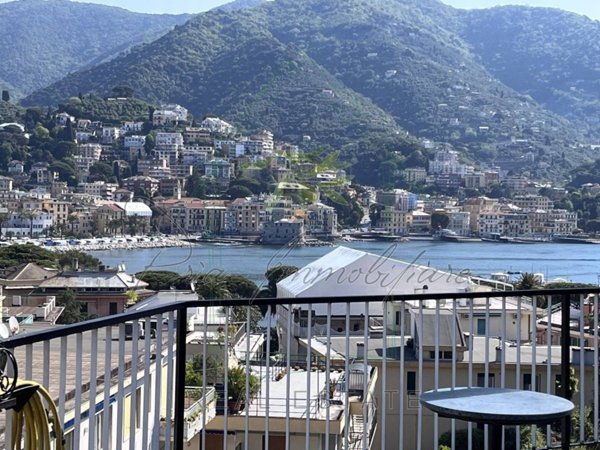 appartamento in vendita a Rapallo in zona San Michele di Pagana
