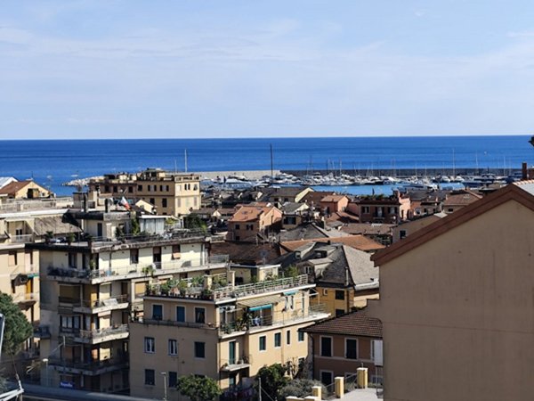 appartamento in vendita a Rapallo in zona Santa Maria del Campo