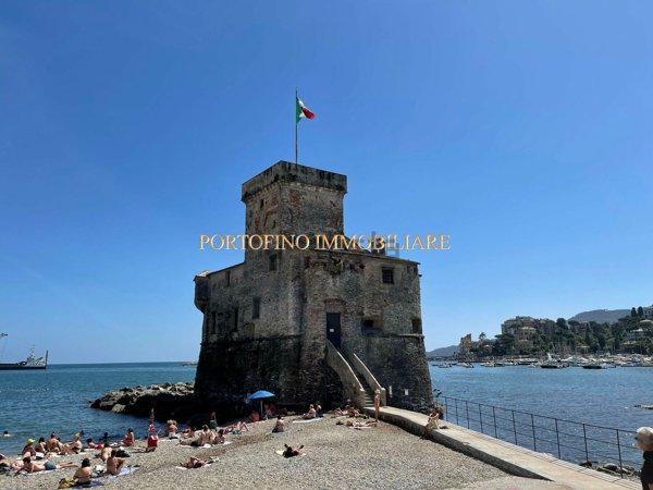 appartamento in vendita a Rapallo in zona San Michele di Pagana