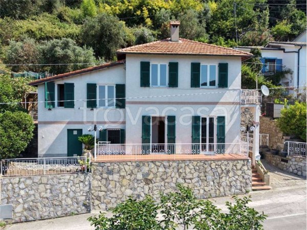 casa indipendente in vendita a Rapallo in zona Montallegro