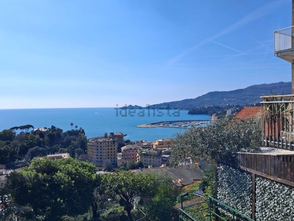 appartamento in vendita a Rapallo in zona San Michele di Pagana