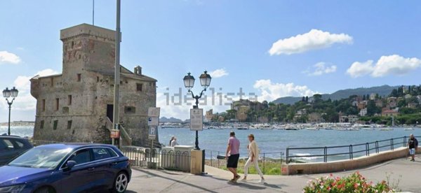 appartamento in vendita a Rapallo in zona San Michele di Pagana