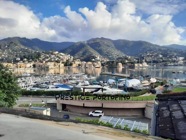 appartamento in vendita a Rapallo in zona San Michele di Pagana