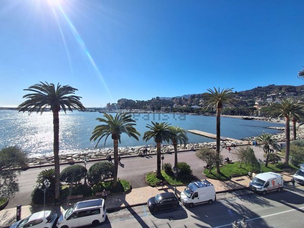 appartamento in vendita a Rapallo in zona San Michele di Pagana