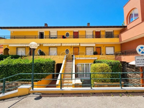 appartamento in vendita a Rapallo in zona San Michele di Pagana