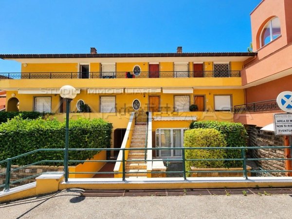 appartamento in vendita a Rapallo in zona San Michele di Pagana