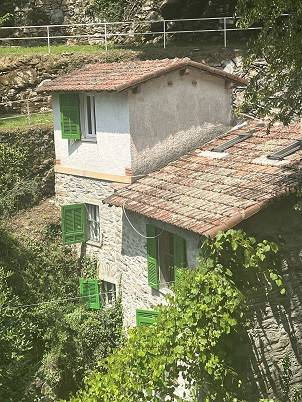 casa indipendente in vendita a Rapallo in zona Sant'Andrea di Foggia