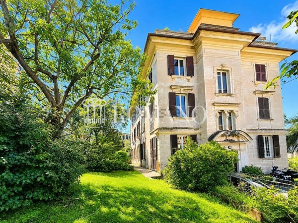 appartamento in vendita a Rapallo in zona San Michele di Pagana