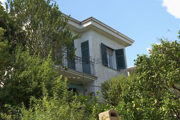 casa indipendente in vendita a Rapallo in zona San Massimo
