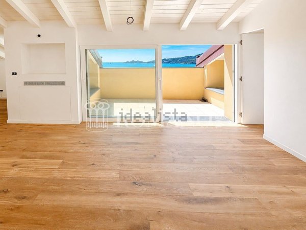 appartamento in vendita a Rapallo in zona San Michele di Pagana