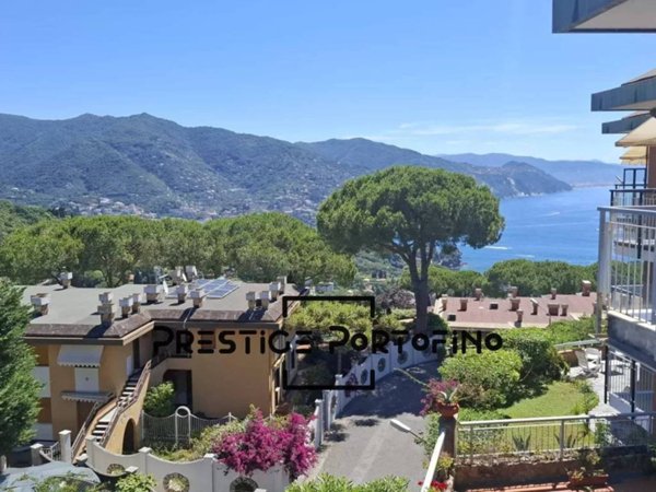 appartamento in vendita a Rapallo in zona San Michele di Pagana