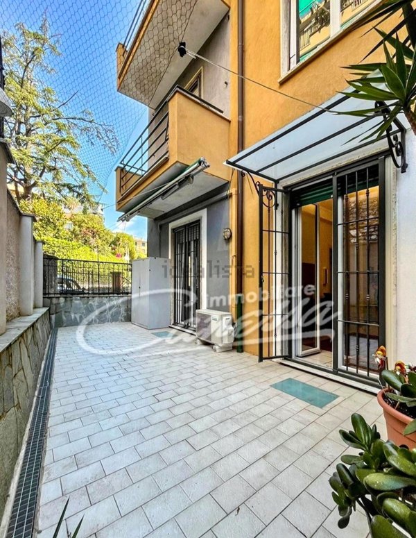 appartamento in vendita a Rapallo in zona San Michele di Pagana