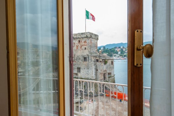 appartamento in vendita a Rapallo in zona San Michele di Pagana