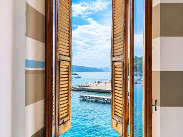 appartamento in vendita a Rapallo in zona San Michele di Pagana