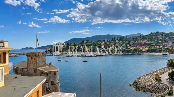 appartamento in vendita a Rapallo in zona San Michele di Pagana