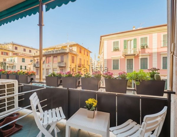 appartamento in vendita a Rapallo in zona San Michele di Pagana