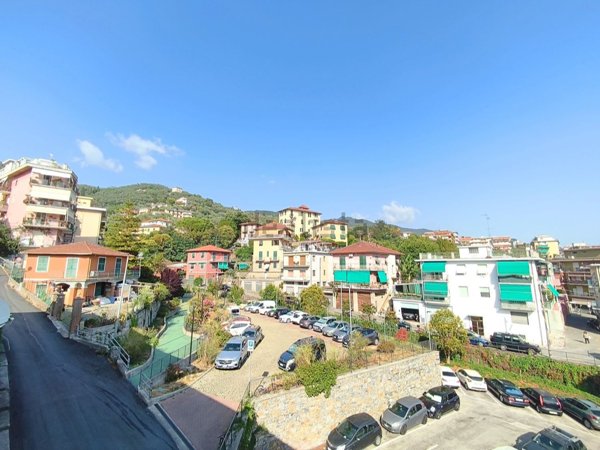 appartamento in vendita a Rapallo in zona San Pietro di Novella