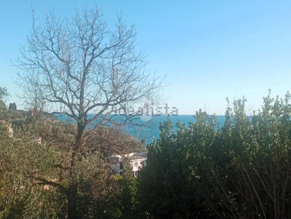 appartamento in vendita a Rapallo in zona San Michele di Pagana