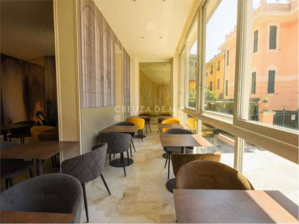 intera palazzina in vendita a Rapallo in zona San Michele di Pagana