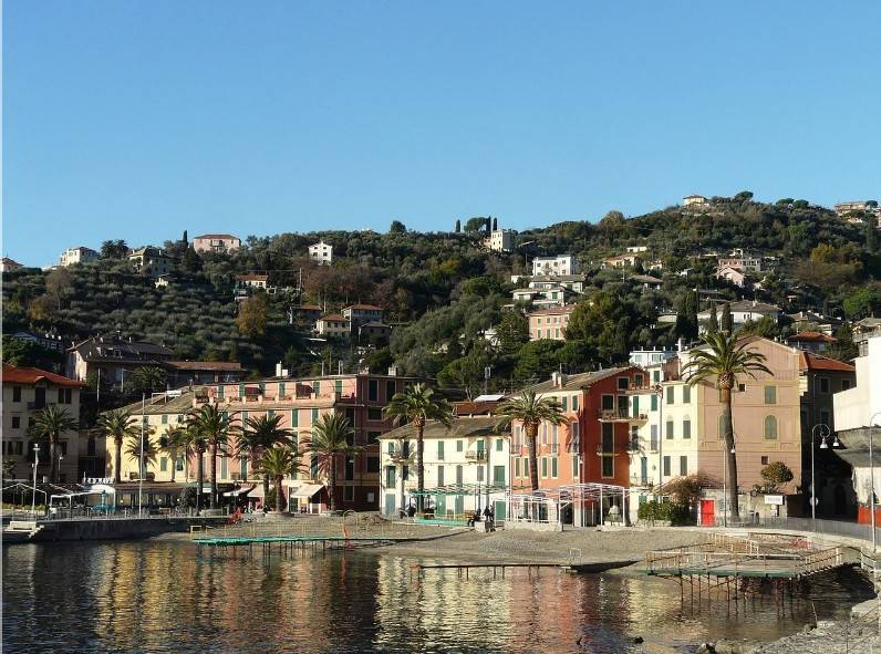 appartamento in vendita a Rapallo in zona San Michele di Pagana