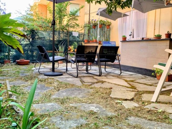 appartamento in vendita a Rapallo in zona San Michele di Pagana