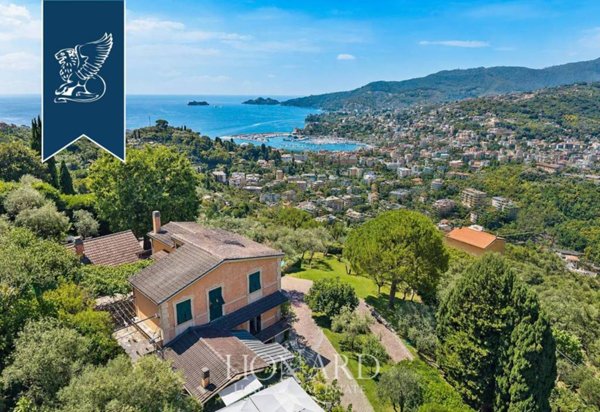 casa indipendente in vendita a Rapallo in zona Montallegro