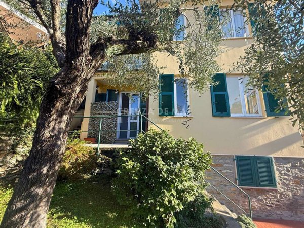 appartamento in vendita a Rapallo in zona San Michele di Pagana